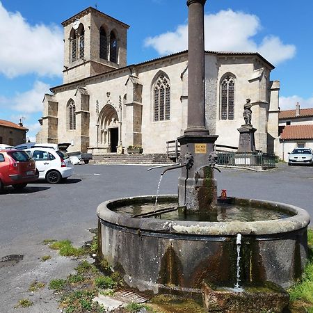 Jolie Maison De Bourg Tout Equipee 10Km D'Ambert Saint-Amant-Roche-Savine Bilik gambar