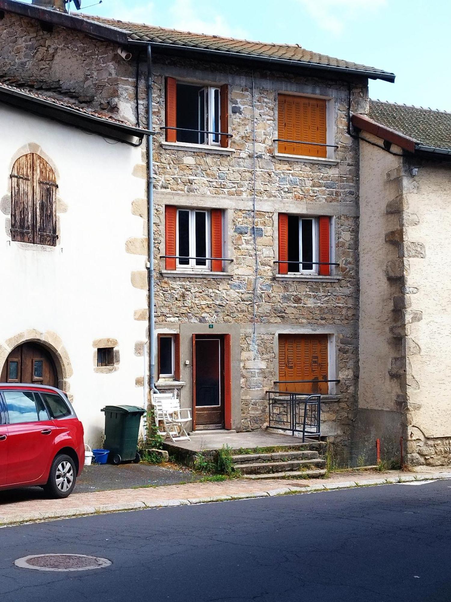 Jolie Maison De Bourg Tout Equipee 10Km D'Ambert Saint-Amant-Roche-Savine Bilik gambar